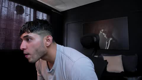 Snapshot of richard_milleer chatting on 02/25/25, 12:45 Ricardo online show from 02/25/25, 12:45