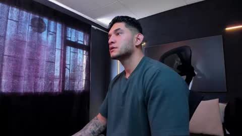 Snapshot of richard_milleer chatting on 09/16/25, 01:23 Ricardo online show from 09/16/25, 01:23