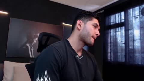 Snapshot of richard_milleer chatting on 09/27/25, 02:44 Ricardo online show from 09/27/25, 02:44