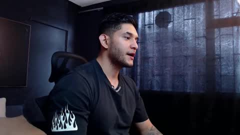 Snapshot of richard_milleer chatting on 10/10/25, 02:16 Ricardo online show from 10/10/25, 02:16