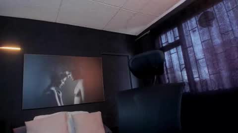 Snapshot of richard_milleer chatting on 10/14/25, 01:45 Ricardo online show from 10/14/25, 01:45