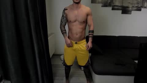 Snapshot of richarddarell chatting on 11/11/25, 05:07 RichardDarell online show from 11/11/25, 05:07