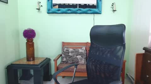 Snapshot of richardwithe_ chatting on 04/07/26, 11:54 Richard online show from 04/07/26, 11:54