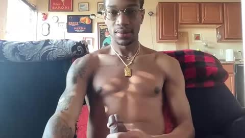 Snapshot of richchris66 chatting on 12/01/24, 05:35 richchris66 online show from 12/01/24, 05:35