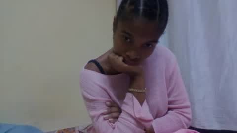 Snapshot of richella34 chatting on 06/07/26, 10:35 richella34 online show from 06/07/26, 10:35