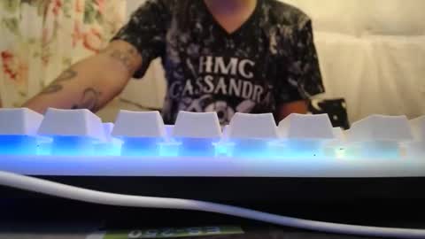 Snapshot of richellesexy_xxx chatting on 10/19/25, 04:35 richelle online show from 10/19/25, 04:35