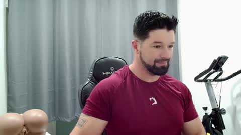 Snapshot of richrolland chatting on 11/19/25, 03:39 Rickseduction online show from 11/19/25, 03:39