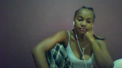 ricie001 online show from 02/12/26, 06:41