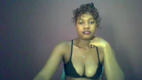 ricie001 online show from 05/13/26, 12:35