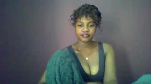 ricie001 online show from 06/05/26, 12:22