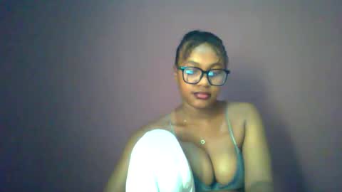ricie001 online show from 06/11/26, 12:58