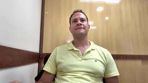 Snapshot of rick503835 chatting on 12/15/25, 02:54 Rick Arian online show from 12/15/25, 02:54