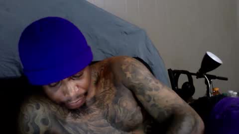 Snapshot of rickavelli chatting on 10/23/25, 01:10 Rick online show from 10/23/25, 01:10