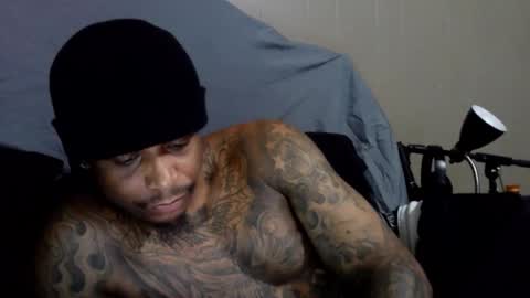 Snapshot of rickavelli chatting on 10/31/25, 04:41 Rick online show from 10/31/25, 04:41