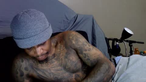 Snapshot of rickavelli chatting on 11/03/25, 04:41 Rick online show from 11/03/25, 04:41