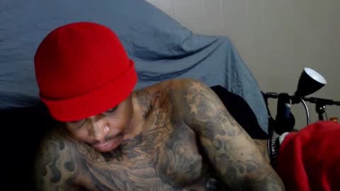 Snapshot of rickavelli chatting on 11/08/25, 01:00 Rick online show from 11/08/25, 01:00