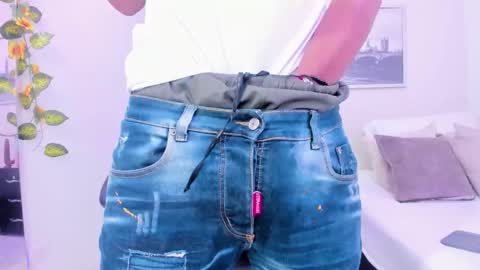 Ricky  online show from 11/04/25, 09:25