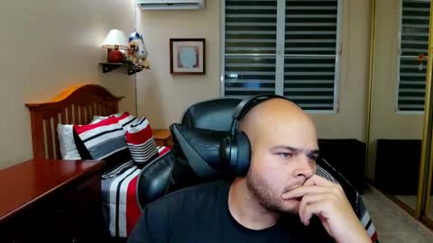 Snapshot of rickyj1012 chatting on 12/22/24, 02:17 Ricky online show from 12/22/24, 02:17