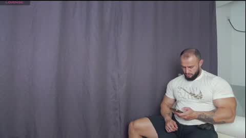 Snapshot of rickymiami1 chatting on 09/24/25, 08:12 rickymiami1 online show from 09/24/25, 08:12