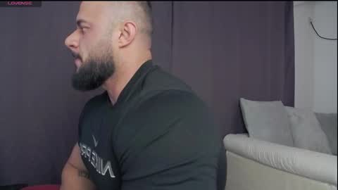 Snapshot of rickymiami1 chatting on 10/05/25, 01:31 rickymiami1 online show from 10/05/25, 01:31