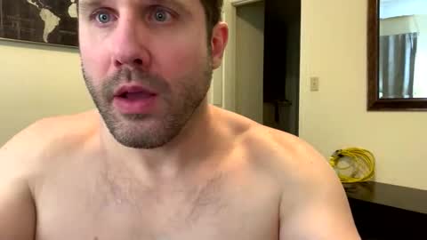 rico_suave25 online show from 12/17/25, 07:25