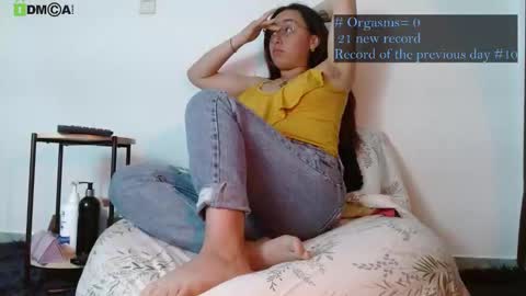 Candy online show from 11/01/25, 08:33