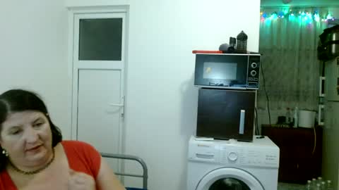Snapshot of ridemerafsuzana chatting on 12/04/24, 06:39 Ridemeraf online show from 12/04/24, 06:39