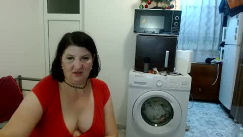 Snapshot of ridemerafsuzana chatting on 12/11/24, 10:16 Ridemeraf online show from 12/11/24, 10:16