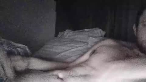 Snapshot of riedell21 chatting on 11/19/25, 02:33 riedell21 online show from 11/19/25, 02:33