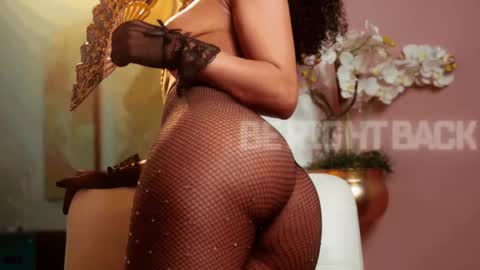 Snapshot of rihannadeep chatting on 02/12/25, 01:16 Sara online show from 02/12/25, 01:16