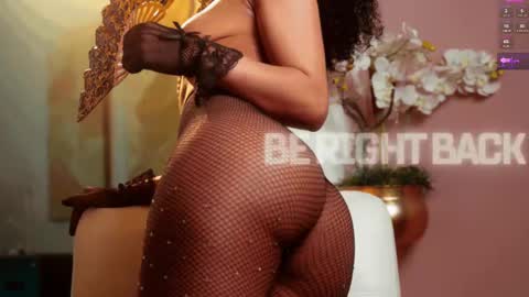 Snapshot of rihannadeep chatting on 02/17/25, 01:10 Sara online show from 02/17/25, 01:10
