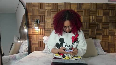 Snapshot of rihannadeep chatting on 09/11/25, 10:15 Sara online show from 09/11/25, 10:15