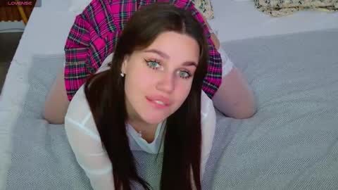 Rihanna online show from 11/07/25, 05:35