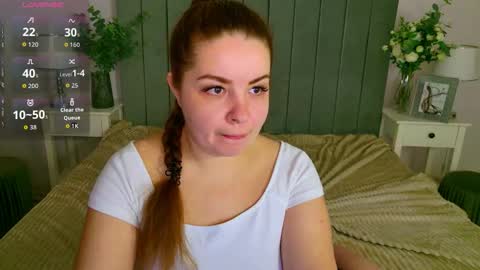 Snapshot of riise_vol chatting on 03/18/26, 10:18 riise_vol online show from 03/18/26, 10:18