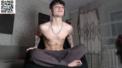 Snapshot of rik_and chatting on 01/28/25, 04:30 Rick online show from 01/28/25, 04:30