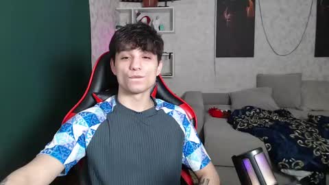 Snapshot of rik_and chatting on 03/04/25, 02:53 Rick online show from 03/04/25, 02:53