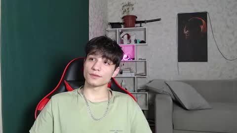 Snapshot of rik_and chatting on 03/09/25, 03:49 Rick online show from 03/09/25, 03:49