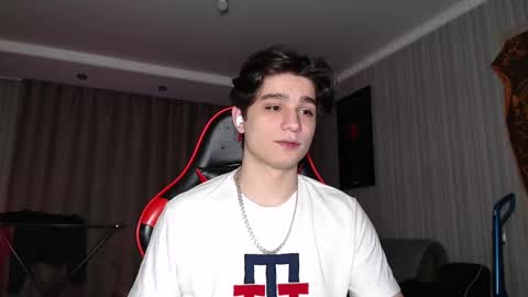 Snapshot of rik_and chatting on 10/07/25, 01:30 Rick online show from 10/07/25, 01:30