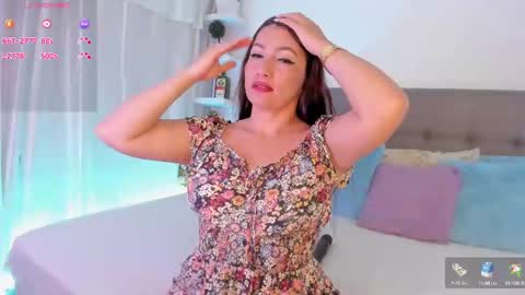 Snapshot of rikaking_ chatting on 02/04/25, 11:38 alexia online show from 02/04/25, 11:38