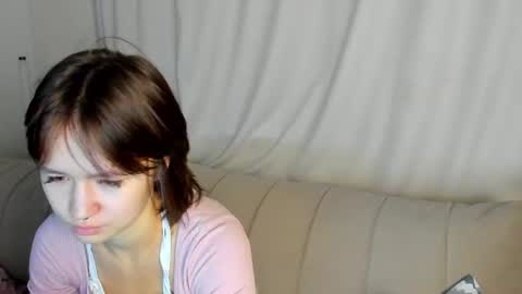 Snapshot of riley__davis chatting on 06/12/26, 03:27 riley__davis online show from 06/12/26, 03:27