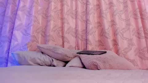 Riley online show from 09/18/25, 09:50