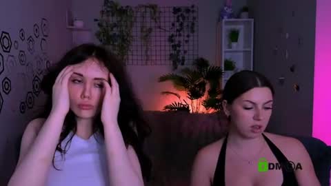 Meow online show from 06/11/26, 12:32