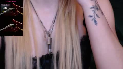 Snapshot of rileylannax chatting on 04/04/26, 03:05 rileylannax online show from 04/04/26, 03:05