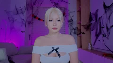 rileymee online show from 10/26/25, 12:22