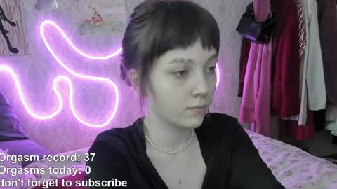 Snapshot of rileynymph chatting on 05/01/26, 03:11 My name is Riley Like my broadcast pls 3 online show from 05/01/26, 03:11