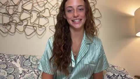 Riley online show from 09/15/25, 04:07