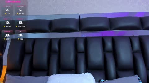 Riley online show from 12/22/24, 11:33