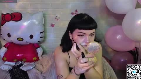 Riley online show from 09/10/25, 01:38