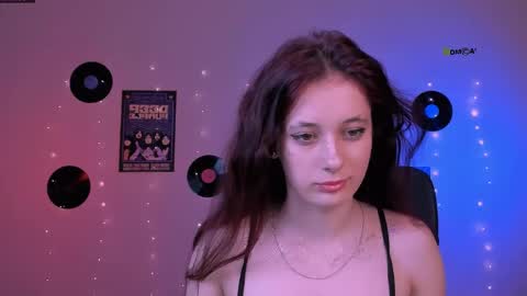 Snapshot of rina_gold_ chatting on 05/31/26, 06:42 Rina online show from 05/31/26, 06:42