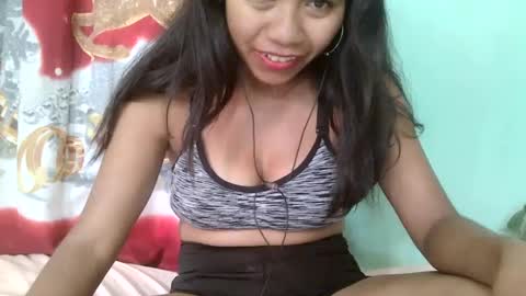 rinah856024 online show from 02/16/25, 09:48